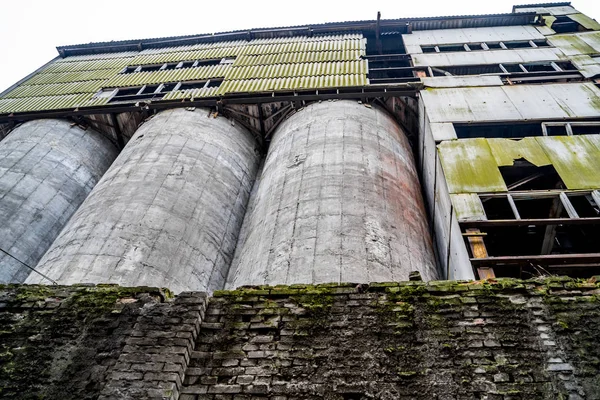 Ruínas Uma Antiga Fábrica Edifício Industrial Antigo Para Demolição — Fotografia de Stock