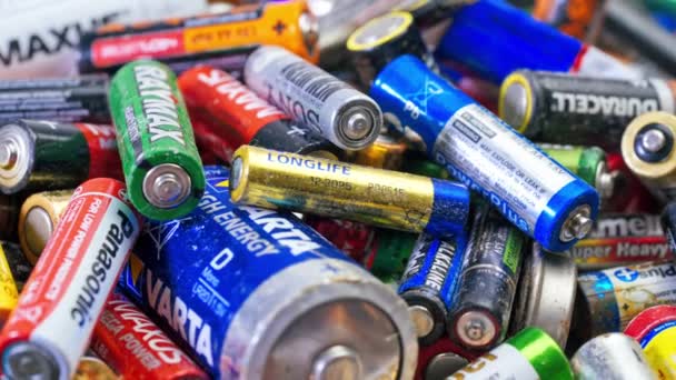 Batterie Usate Diversi Produttori Rifiuti Raccolta Riciclaggio Alto Rischio Ambiente — Video Stock