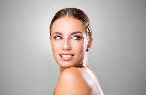 Studio Porträtt Brunett Skönhet Feminin Makeup — Stockfoto