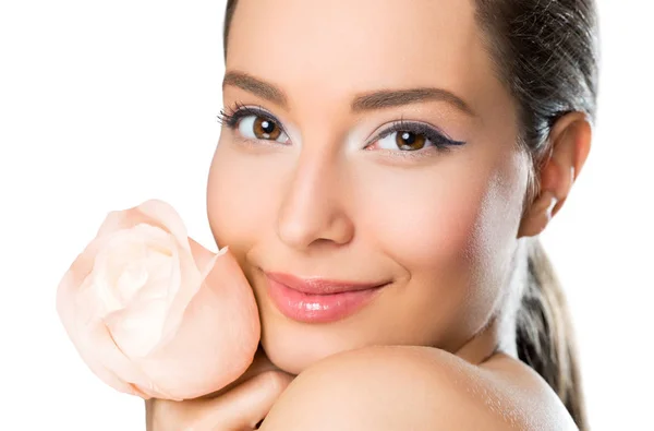 Retrato Beleza Morena Maquiagem Leve Com Flor Lírio Branco — Fotografia de Stock