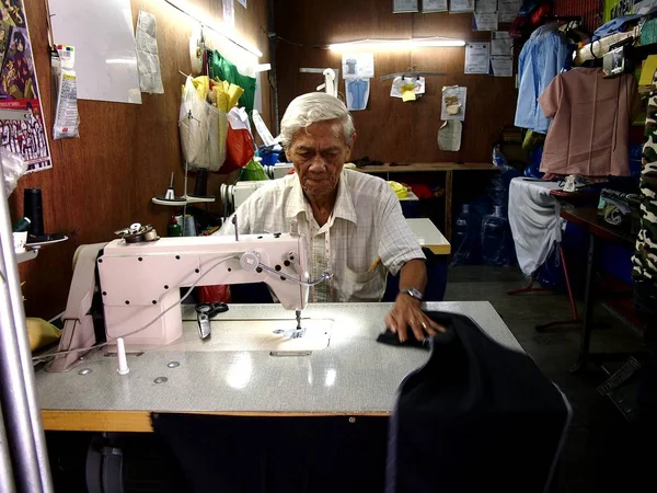 Antipolo City Filipinler Haziran 2018 Bir Elbise Dükkanı Eserleri Bir — Stok fotoğraf
