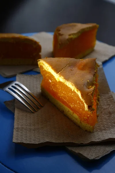 Pastel de piña en rodajas — Foto de Stock