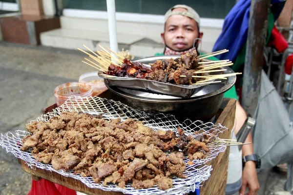 Antipolo City Philippines June 2020 Street Vendor Sell Crispy Deep — Stock Photo, Image