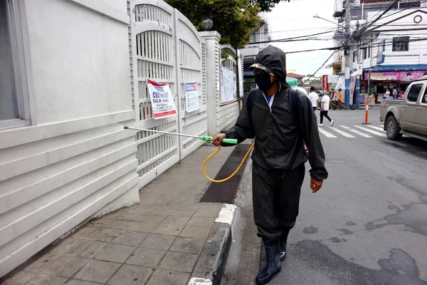 Antipolo City Filipinas Junio 2020 Desinfectante Spray Para Trabajadores Salud —  Fotos de Stock