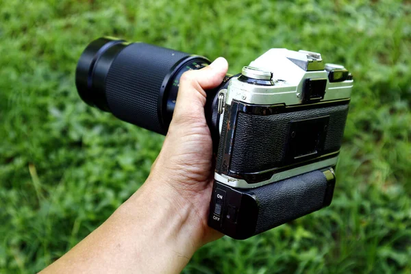 Photo Old Vintage Single Lens Reflex Slr Film Camera Outdoor — Stock Photo, Image