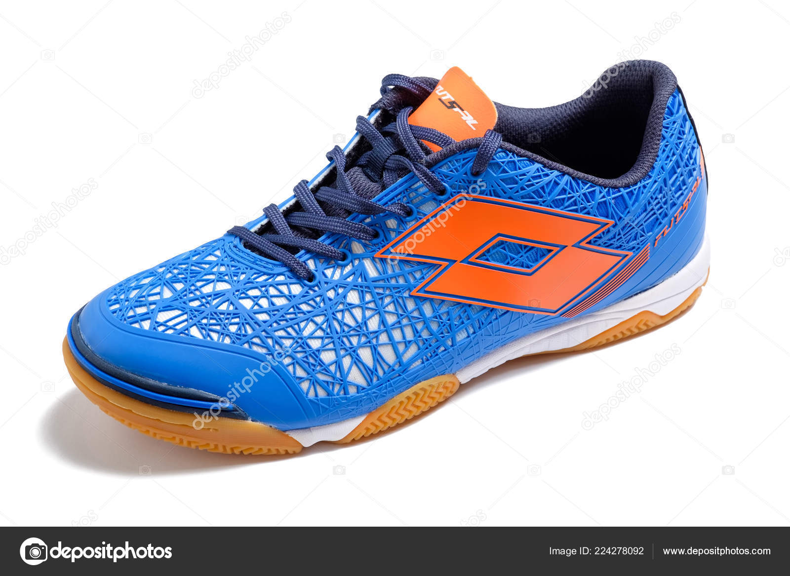 lotto futsal shoes