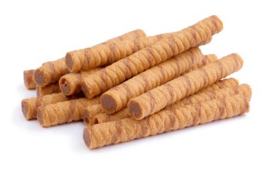 Beyaz üzerinde izole çikolata ve kakao dolum ile Wafer rulo