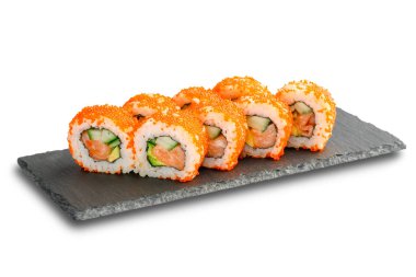 Somon, avokado, uçan balık havyar ve salatalık beyaz arka plan üzerinde izole içinde Sushi Rolls.