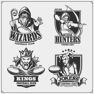 Futbol Amblemler, rozetler, logolar ve avcı, sihirbaz, Kral ve joker içeren etiketleri kümesi. T-shirtler için baskı tasarımı.