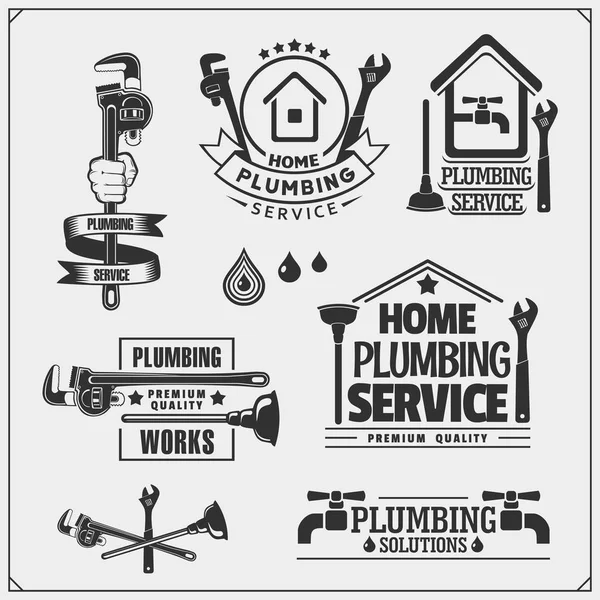Plumbing Home Renovation Services Emblems Working Tools Logos Template Design — 图库矢量图片