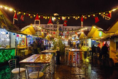 Noel Fuarı. Odessa. Deribasovskaya sokak.