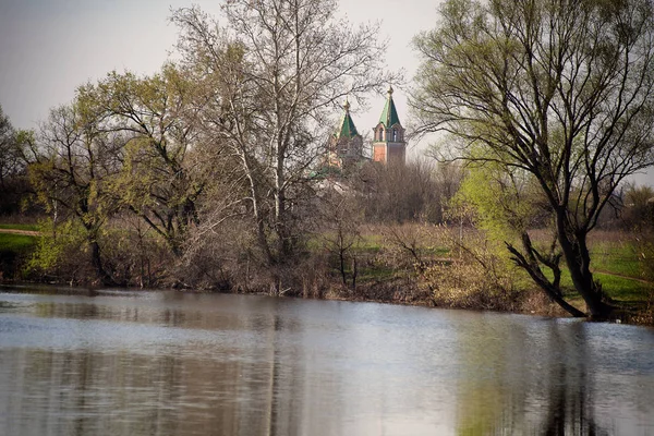 Landschaft Mit Der Orthodoxen Kirche Fluss — Stockfoto