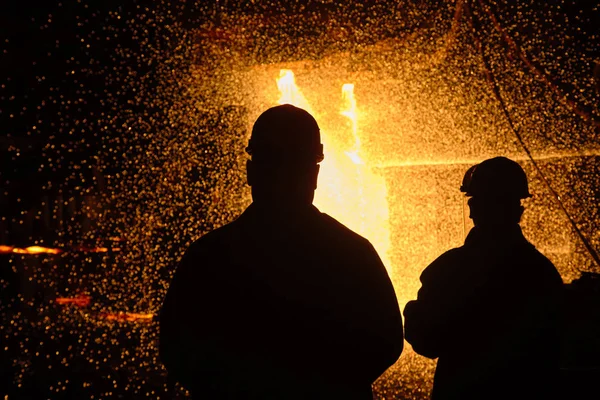 Metallurgen Bei Gussbarren Gießerei Metallurgische Produktion — Stockfoto