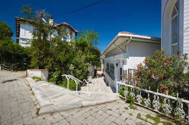 Adadaki bahçe. Büyükada, Prenslerin Adaları, İstanbul.