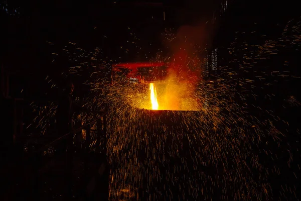 Steelmaker Casting Lingotes Tienda Horno Arco Eléctrico Metalurgia —  Fotos de Stock