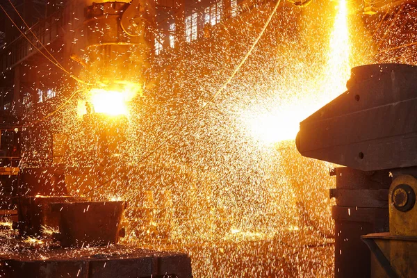 Steelmaker Odlévání Ingotů Elektrická Oblouková Pec Eaf Metalurgie — Stock fotografie