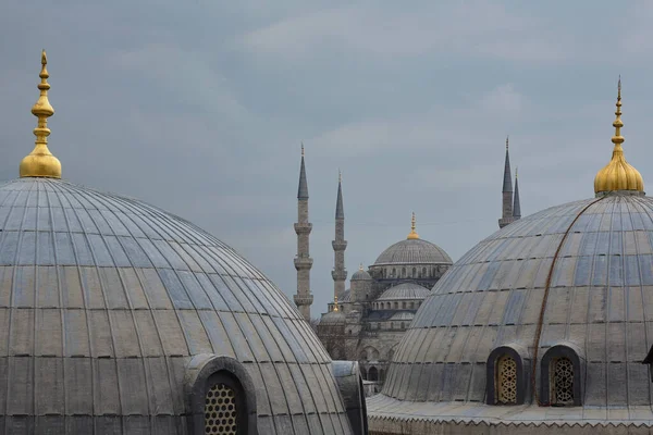 Cúpulas Hagia Sophia Mesquita Azul Atrações Istambul — Fotografia de Stock