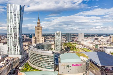 Varşova, Polonya - şehir manzarası.
