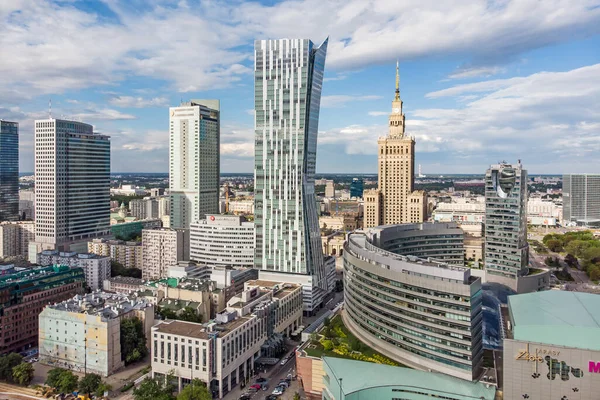 Varşova, Polonya - şehir manzarası.