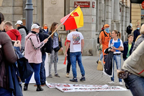 Marsz Anty Covid Łodzi Setki Ludzi Bez Masek Krzyczało Wolność — Zdjęcie stockowe