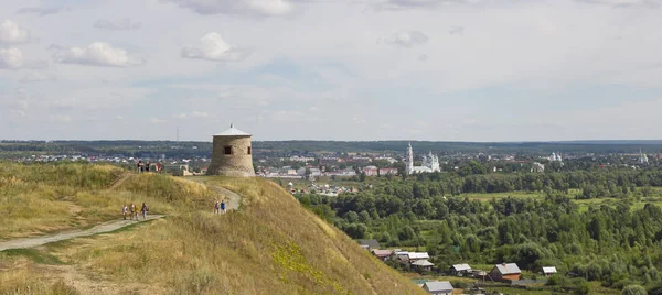 Elabuga, Chertovo Gorodishche Shishkinsky havuzları görünümü