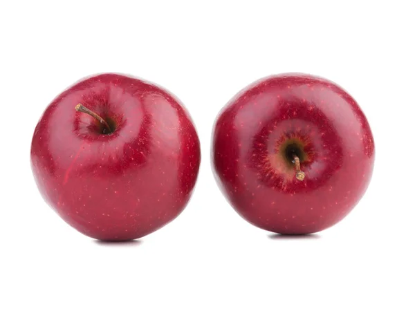 Deux Pommes Rouges Entières Isolées Sur Fond Blanc Des Vitamines — Photo