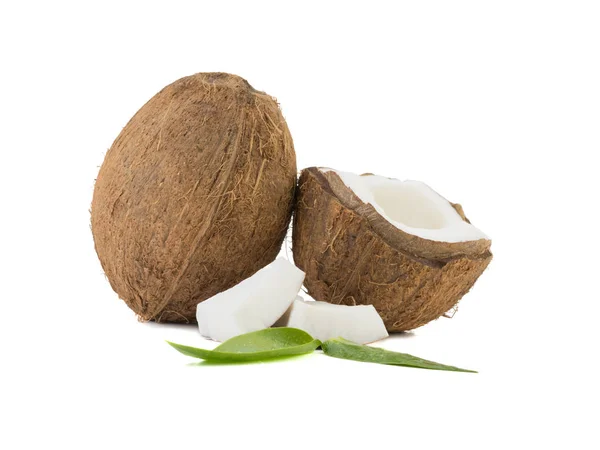Detailní Obrázek Nakrájené Polovinu Celý Kokosové Izolovaných Bílém Pozadí Koncept — Stock fotografie