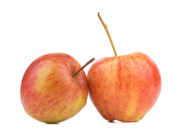 两个全红苹果在白色背景下被隔离 健康的水果 几个多汁的有机苹果 — 图库照片