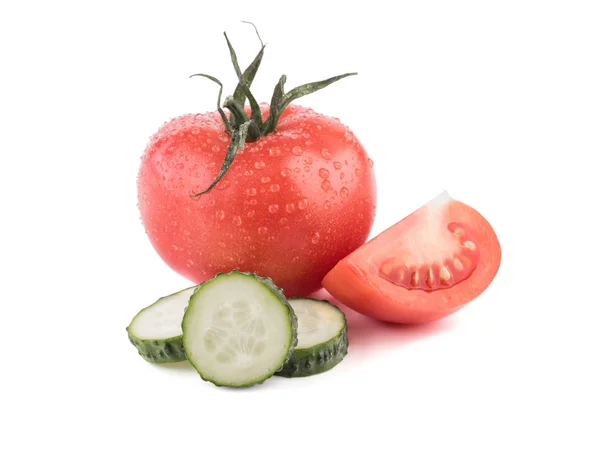 Verduras Frescas Aisladas Sobre Fondo Blanco Grupo Pepinos Verdes Rodajas — Foto de Stock