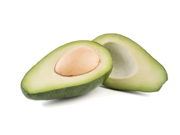 Een Vers Gesneden Avocado Met Steen Geïsoleerd Een Witte Achtergrond — Stockfoto