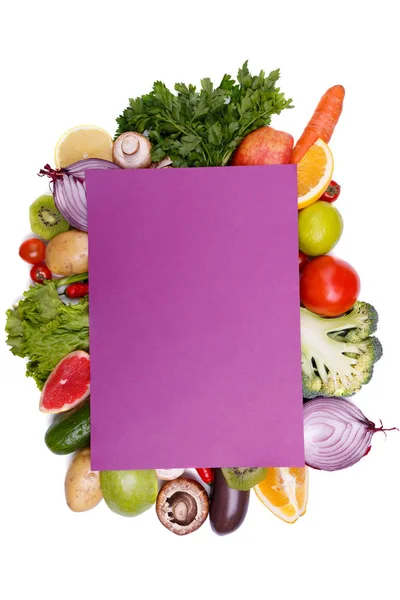 な新鮮な野菜やハーブは 白で隔離の平面図です コピー スペース — ストック写真