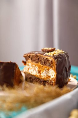 Güzel pasta. kek ve kurabiye. Top kek, kek ve diğer tatlı tatlılar tatlı tatil büfe