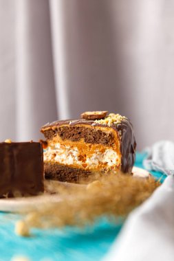 Güzel pasta. kek ve kurabiye. Top kek, kek ve diğer tatlı tatlılar tatlı tatil büfe