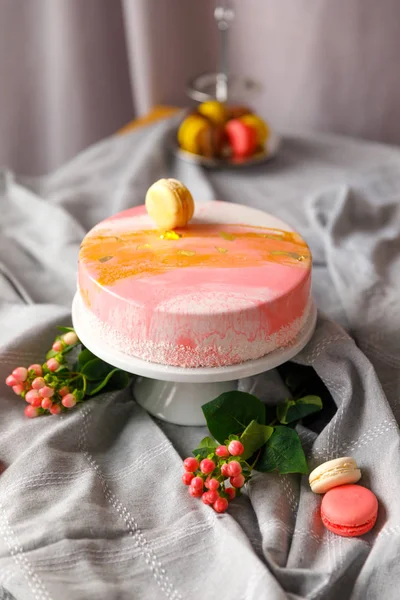 Güzel pasta. kek ve kurabiye. Top kek, kek ve diğer tatlı tatlılar tatlı tatil büfe