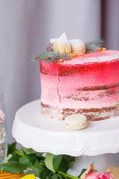 Güzel pasta. kek ve kurabiye. Top kek, kek ve diğer tatlı tatlılar tatlı tatil büfe