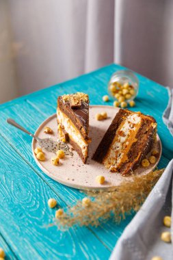 Güzel pasta. kek ve kurabiye. Top kek, kek ve diğer tatlı tatlılar tatlı tatil büfe