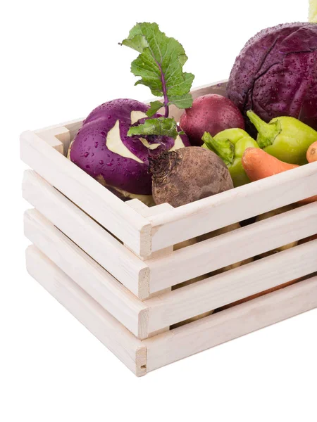 Frisches Mehrfarbiges Gemüse Holzkiste Bio Lebensmittel Weißer Hintergrund Frisches Gemüse — Stockfoto