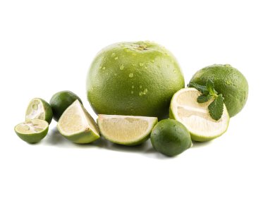 izole kırpma yolu ile beyaz arka plan üzerinde kireç