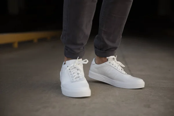 Κομψά Sneakers Που Απομονώνονται Λευκό Φόντο Παπούτσια Που Απομονώνονται Φόντο — Φωτογραφία Αρχείου