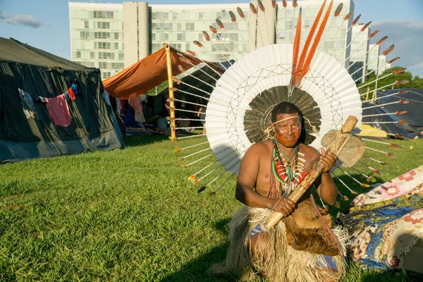 Brasilia Brasil Abril 2019 Indígenas Diferentes Partes Brasil Descienden Sobre — Foto de Stock