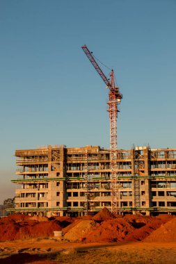 Brasilia, Brezilya, 17 Eylül 2019: Başkent büyümeye ve yayılmaya devam ederken Brasilia'da yeni apartman inşaatı.