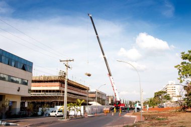 Brasilia, Brezilya, 30 Eylül 2019: Başkent büyümeye ve yayılmaya devam ederken, Brasilia 'da yeni bir apartman inşaatı.