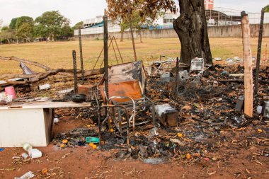 Brasilia, Brezilya 30 Eylül 2019: Çöpler Brezilya 'nın sınırları içinde yasadışı olarak atıldı ve yakıldı.  