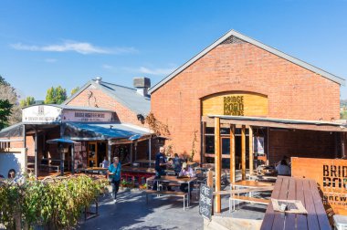 Beechworth, Avustralya - 30 Nisan 2018: Bridge Road Brewers craft Birahane Beechworth Kuzey Doğu Victoria şehir içinde olduğunu. 2005 yılında kurulan.