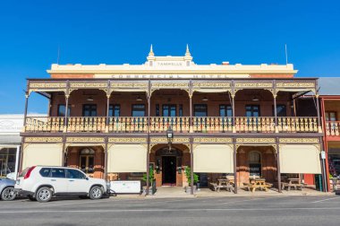 Beechworth, Avustralya - 30 Nisan 2018: 1853 yılında Tanswell'ın ticari otel Kuzey Doğu Victoria şehir Beechworth Ford Caddesi üzerinde açıldı.