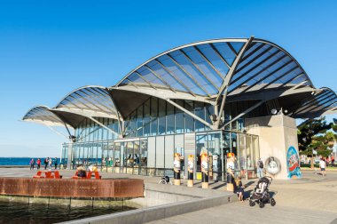 Geelong, Avustralya - 13 Ekim 2018: Carousel Geelong Waterfront 1892 yılında inşa edilmiştir. 1996 ve 1999 yılları arasında restore edildi ve bir şehir simgesi.
