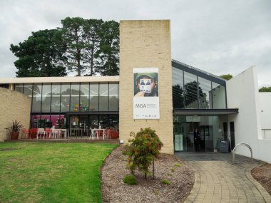 Melbourne, Avustralya - 19 Şubat 2017: Monash sanat Galerisi Wheelers Hill fotoğrafçılık alanında uzmanlaşmış bir kamusal sanat galerisi var. Monash Belediye Meclisi tarafından sahip olunan.