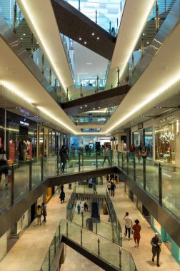 Melbourne Emporium Alışveriş Merkezi Melbourne Lonsdale sokakta.