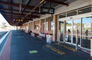 Melbourne, Swan Hill ve Echuca Bendigo Bendigo tren istasyonu bağlanır.