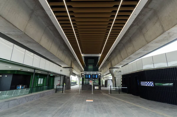 Hughesdale Estação Ferroviária em Hughesdale suburbano no sudeste de Melbourne . — Fotografia de Stock